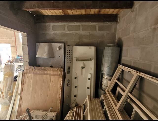 1,556M² WORKSHOP FOR SALE IN HOPEFIELD